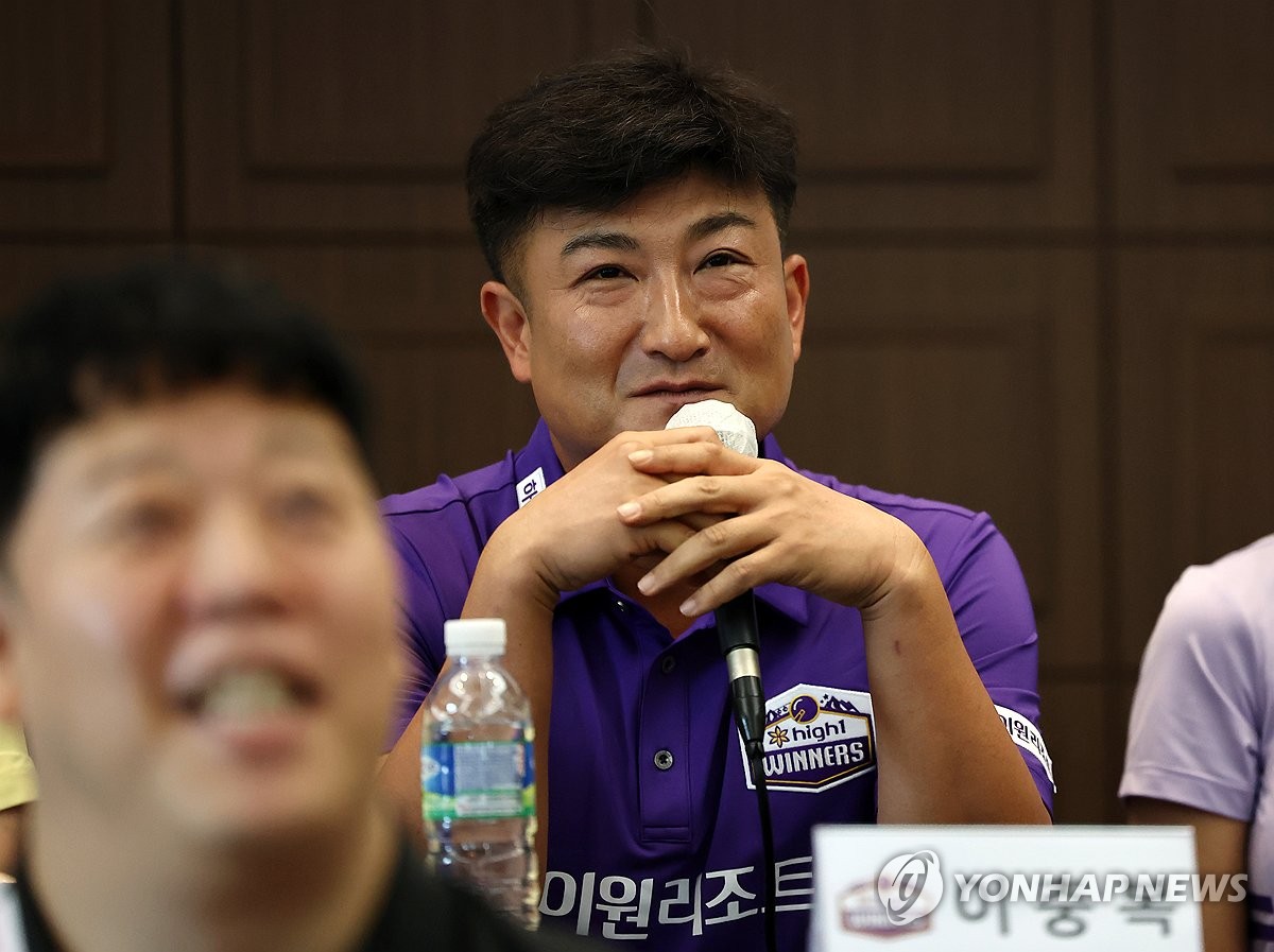 罗马诺：天才前锋奥比·马丁已年满17岁，将和曼联签下首份职业合同